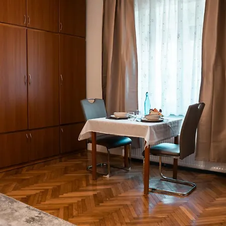 Kucko-lak Apartment